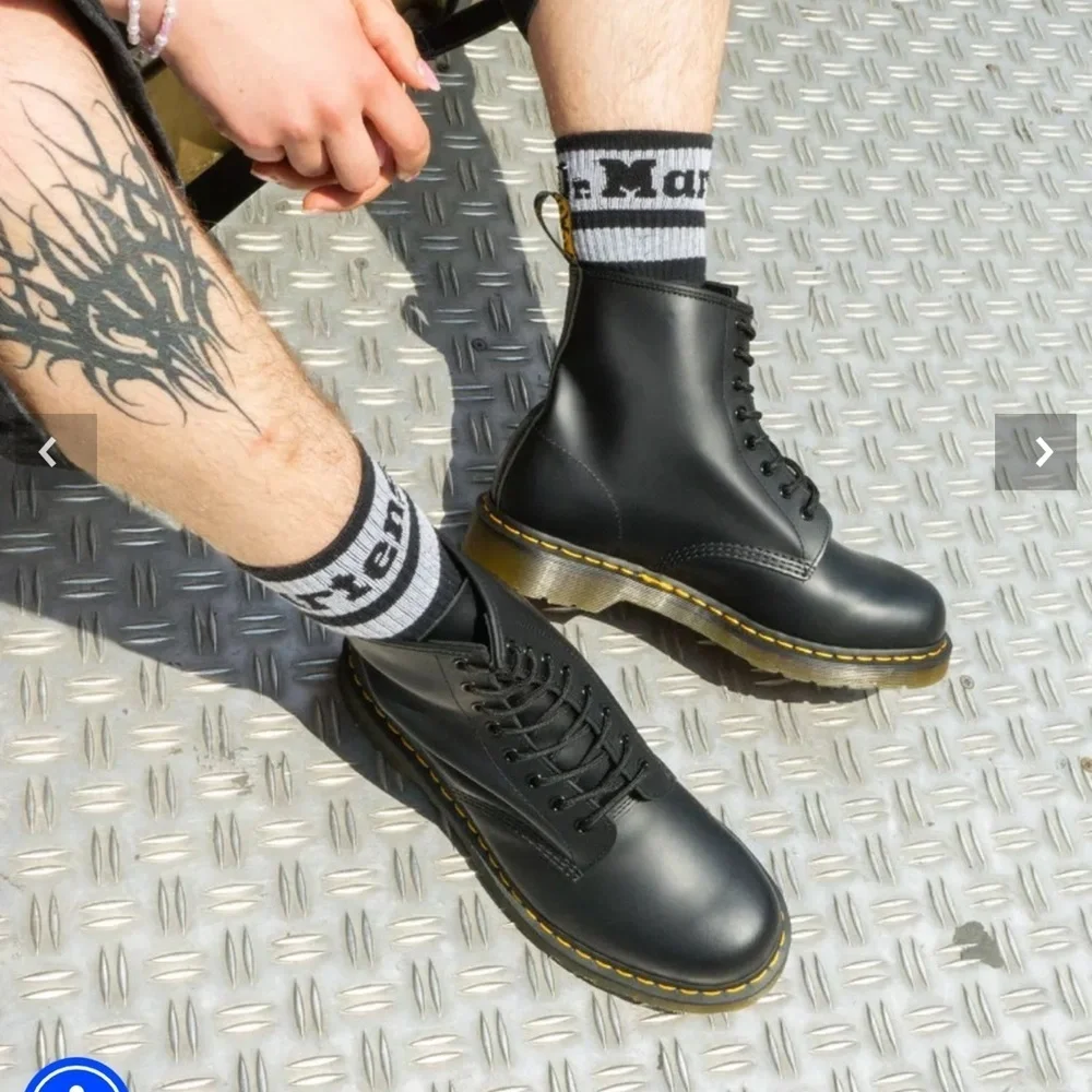 NWT Classic Black Leather Smooth Leather Lace Up Boots Sz US 7